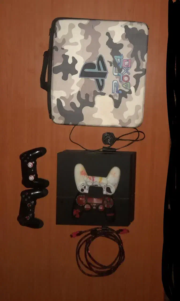 PS 4،FULL HD بدون هیچ مشکل و ایراد وسایل جانبی خاص|کنسول، بازی ویدئویی و آنلاین|لنجان, |دیوار