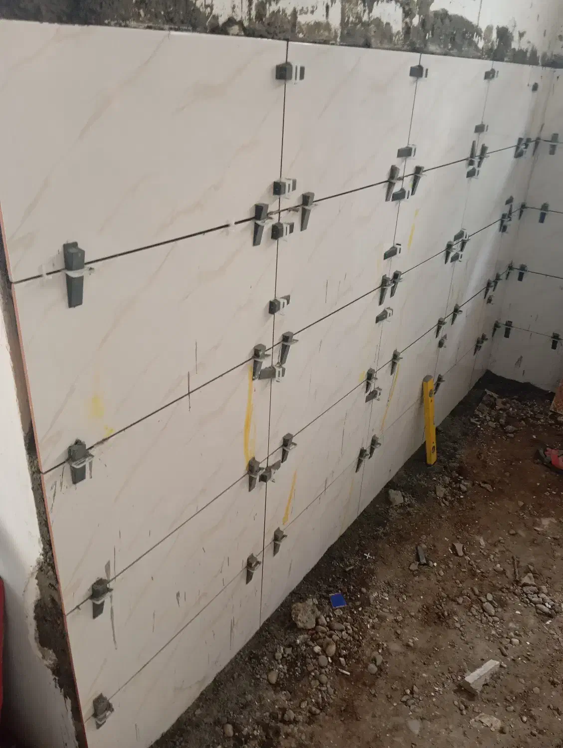 اجرا کاشی سرامیک وقرنیز وانتیک ومزایک قیمت مناسب|خدمات پیشه و مهارت|بابل, |دیوار