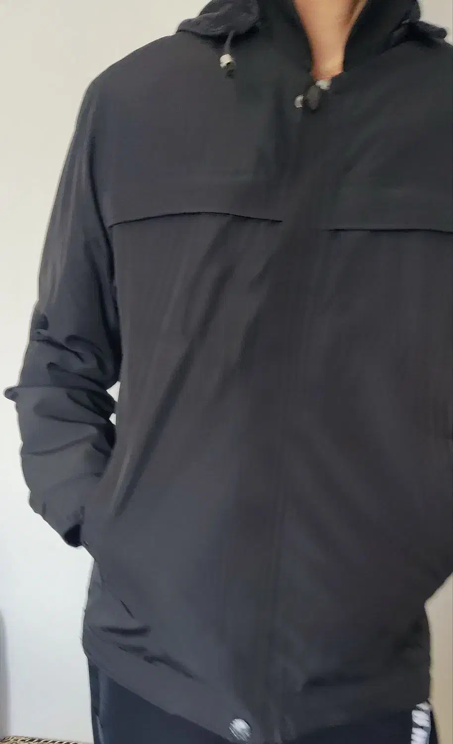 کاپشن|لباس|قروه, |دیوار