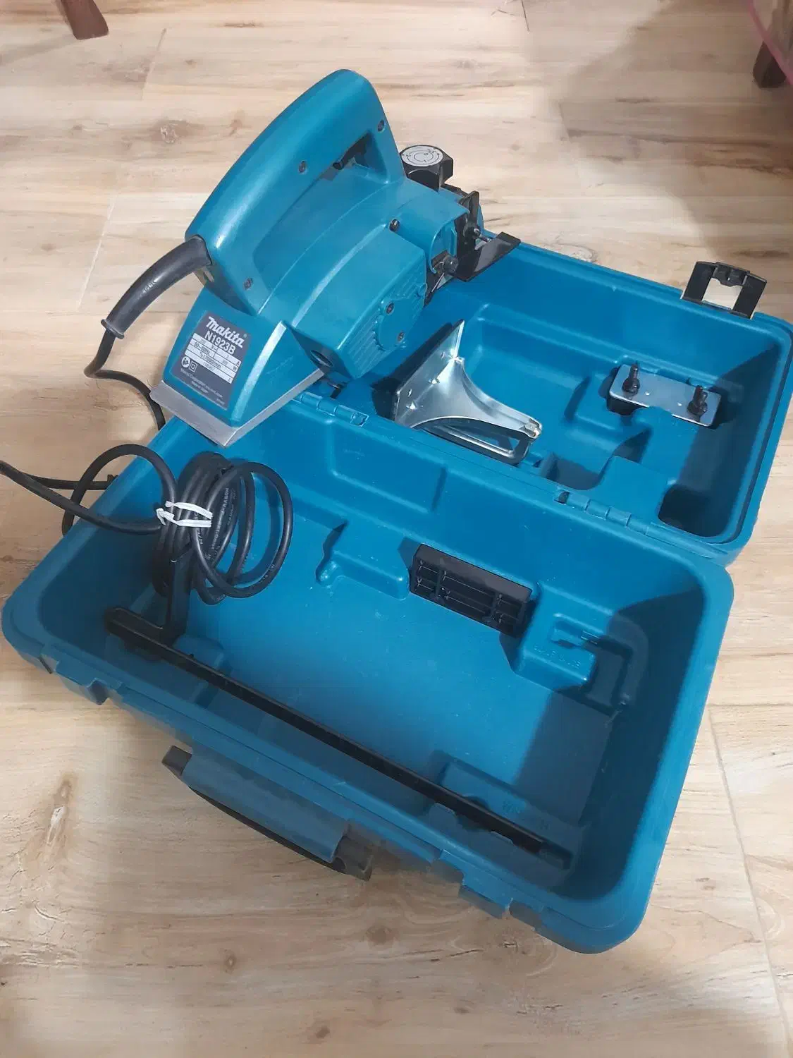 رنده برقی ماکیتا اصل ژاپن بدون کارکرد اکبند|ابزارآلات|سبزوار, کهنه آب|دیوار