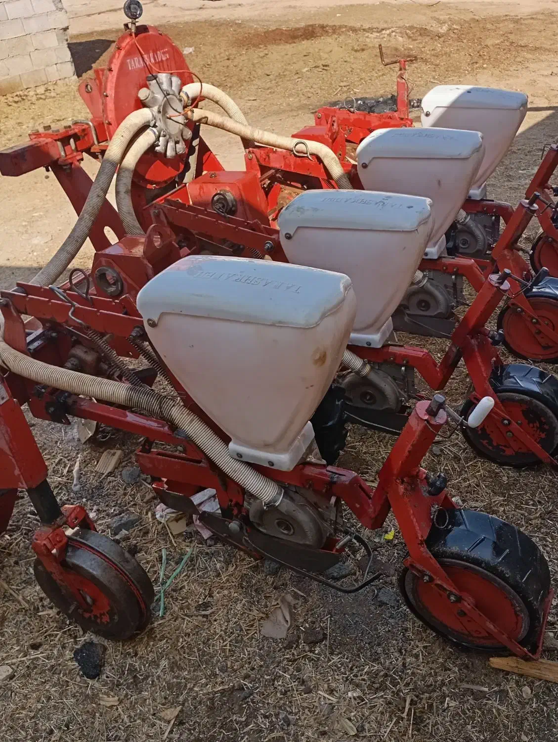 ذرت کار پنوماتیک|ماشین‌آلات صنعتی|داران, |دیوار