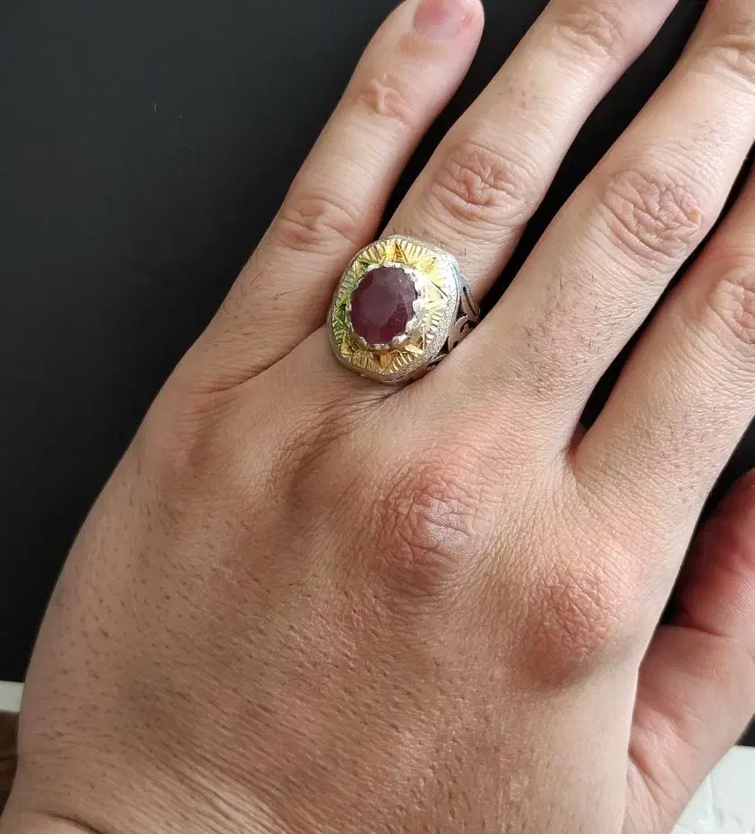 یاقوت|جواهرات|خرم‌آباد, |دیوار