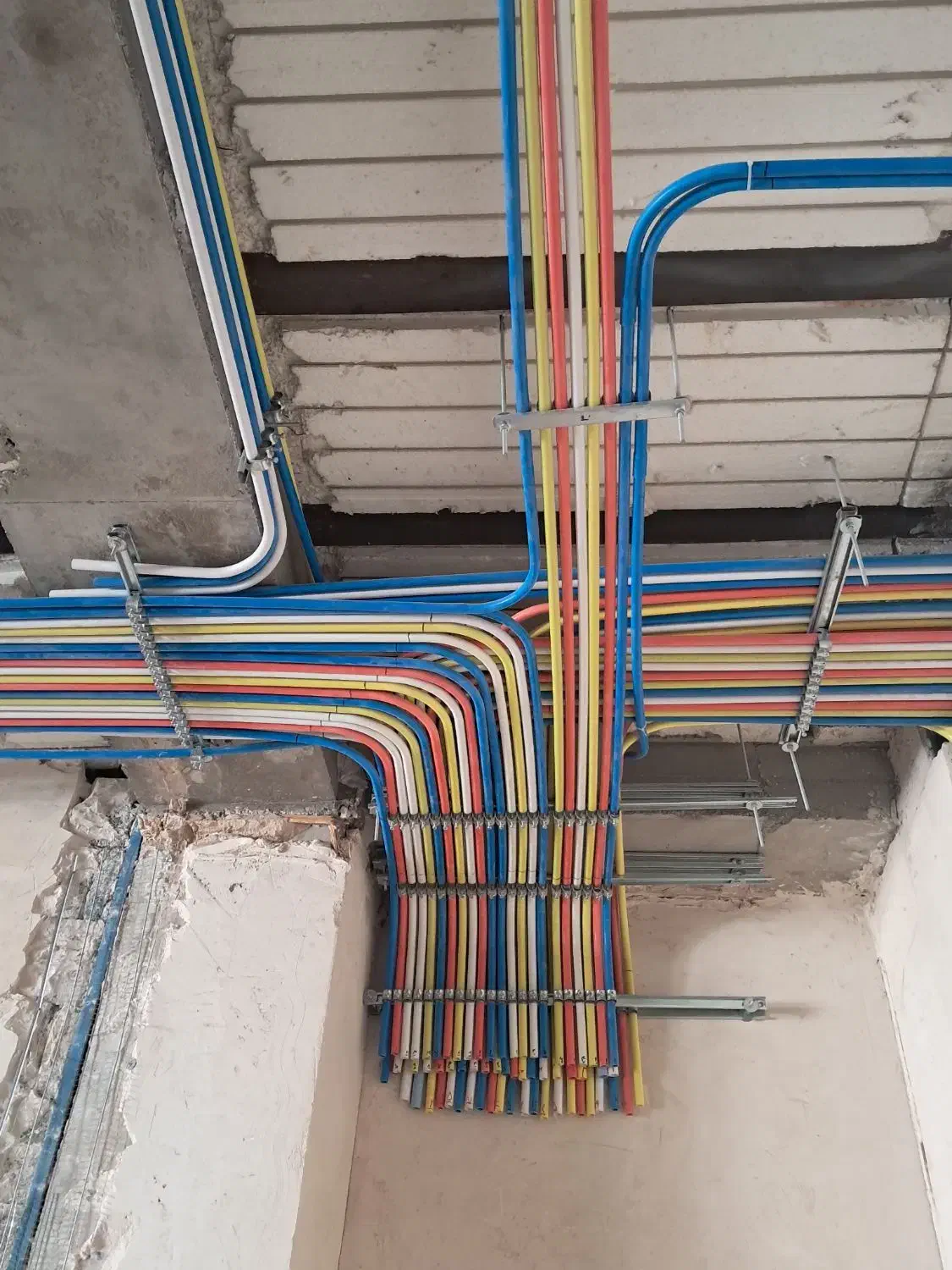 خدمات برقکاری پذیرفته میشود،|خدمات پیشه و مهارت|مشهد, نظام دوست|دیوار