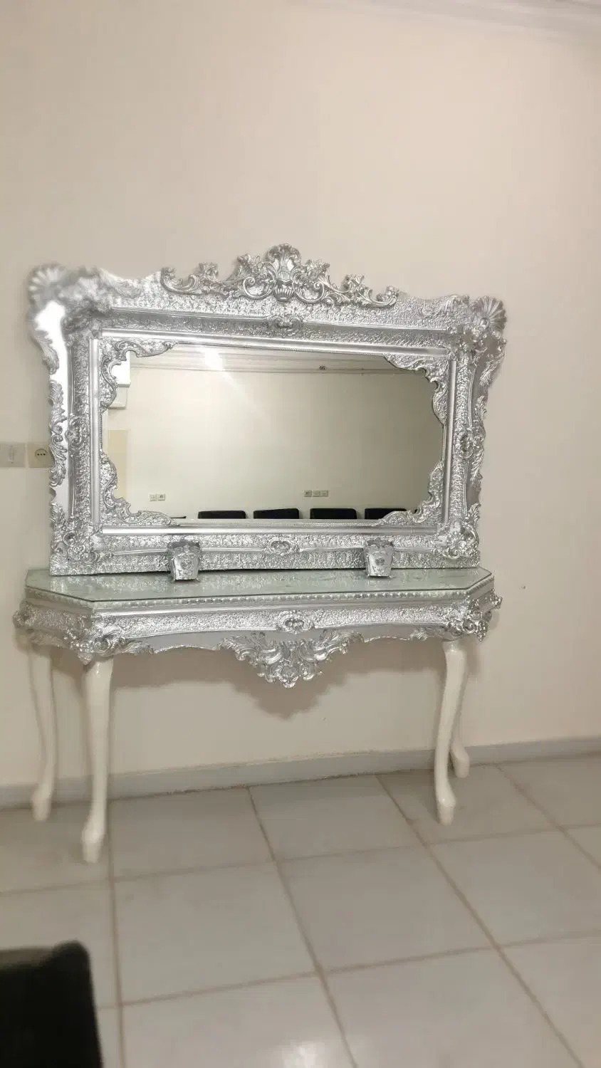 آیینه|آینه|اهواز, گیت بوستان|دیوار