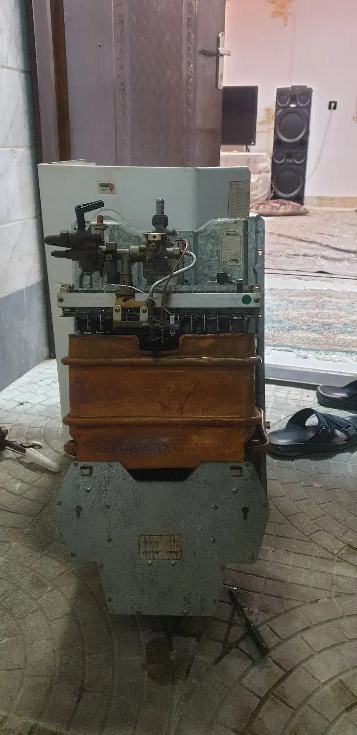 آبگرمکن بوتان در حد باداغی ۵|آبگرمکن، پکیج، شوفاژ|اسلامشهر, شهرک امام حسین (میان آباد)|دیوار