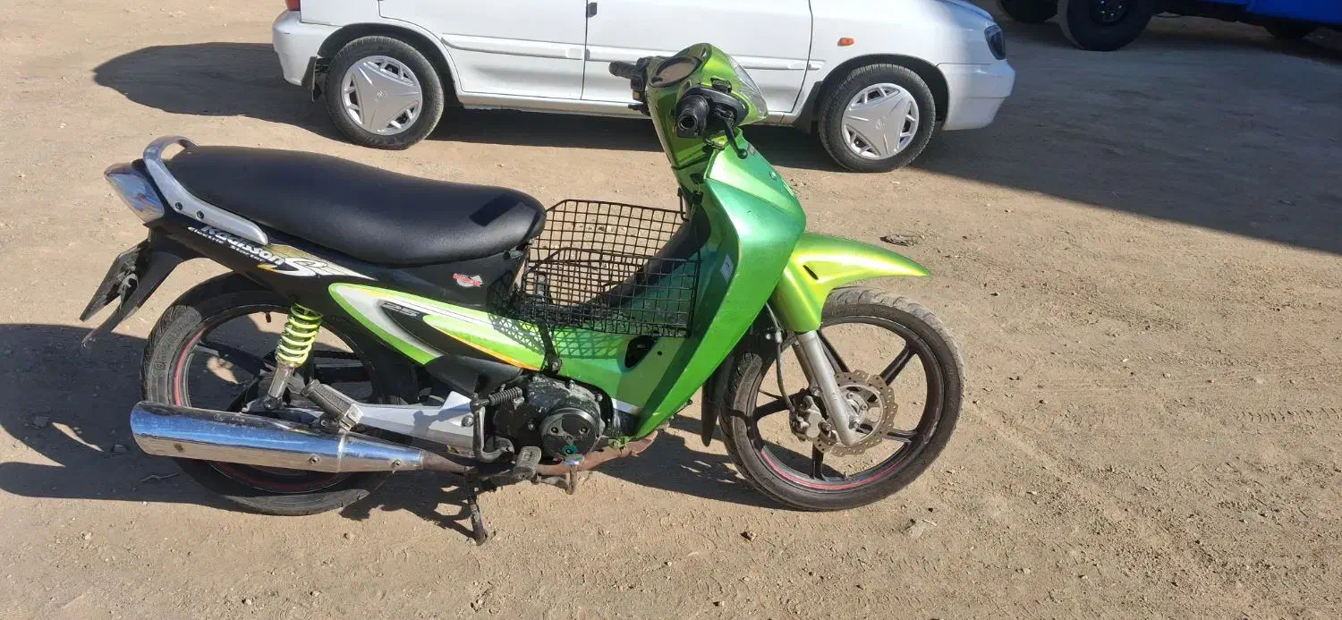 موتور ویو مدل 90|موتورسیکلت|همدان, |دیوار