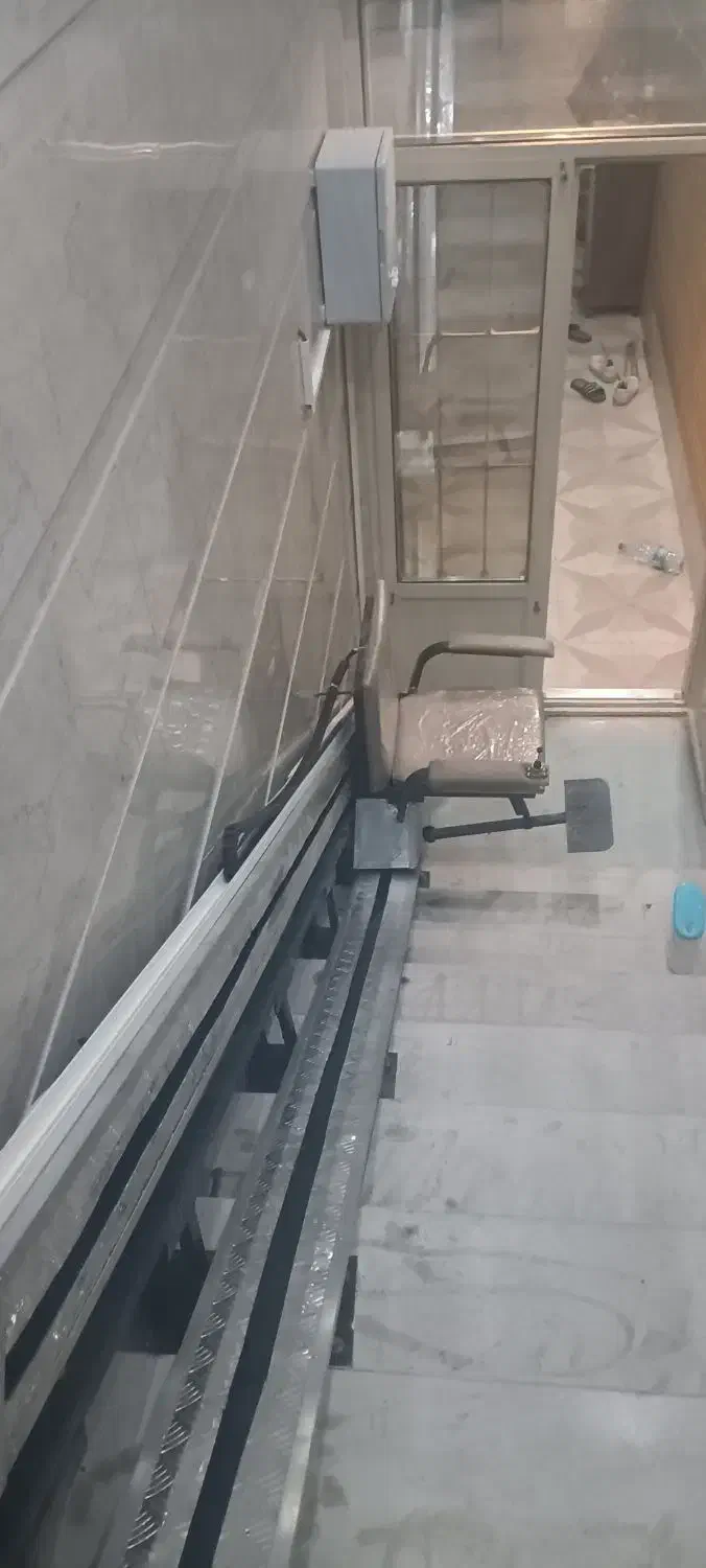 صندلی پله رو|مصالح و تجهیزات ساختمان|قم, جاده معدن|دیوار