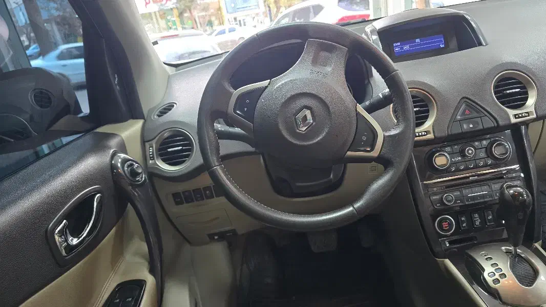 رنو کولیوس مدل 2015 فول با رادار و سیستم صوتی bose|خودرو سواری و وانت|کرج, فاز ۳ گوهردشت|دیوار