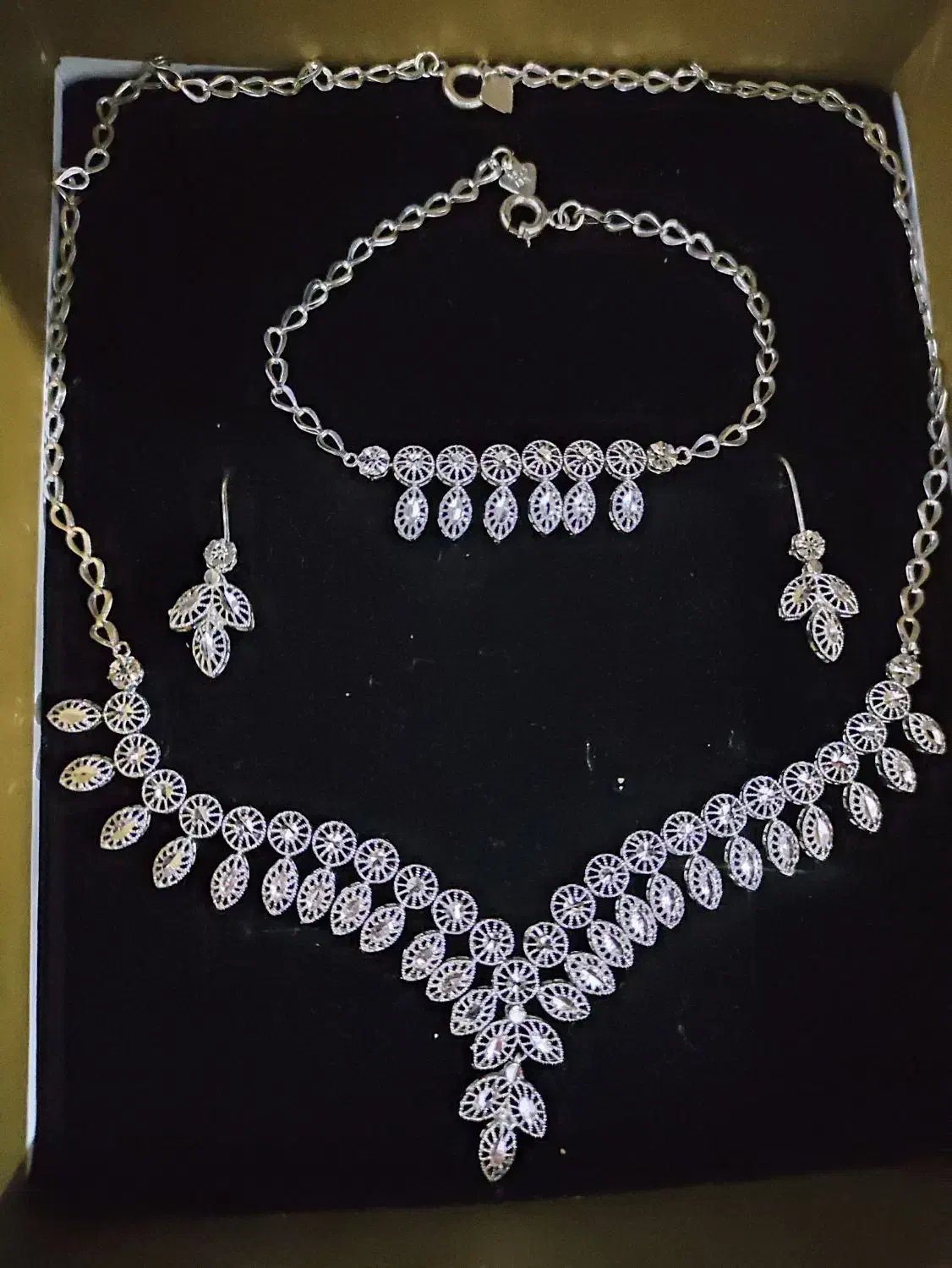 سرویس طلا تراش بدون اجرت و دستمزد بدون درصد|جواهرات|زنجان, |دیوار