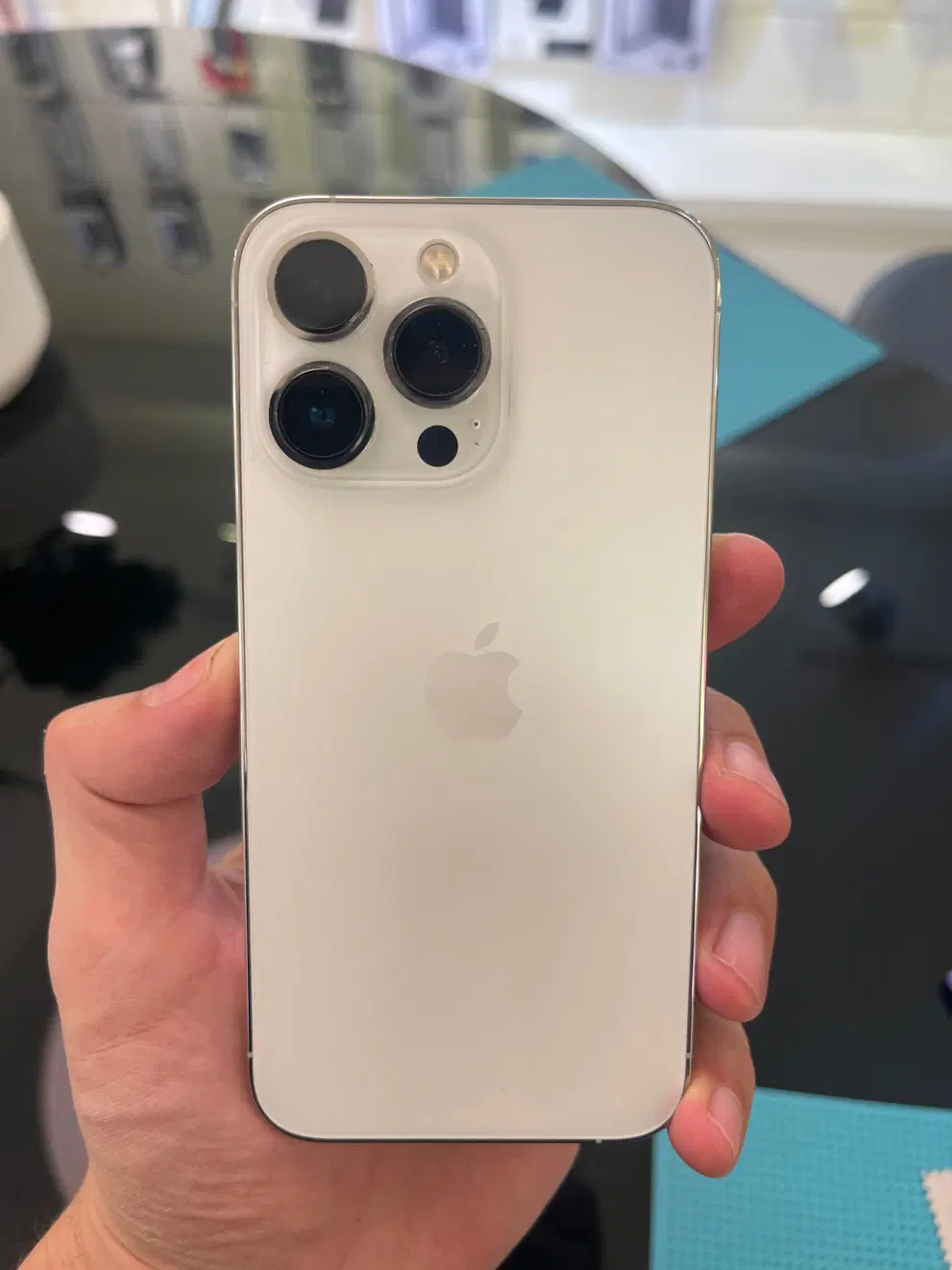 Iphone 13 pro 256 silver|موبایل|کرج, جهانشهر|دیوار
