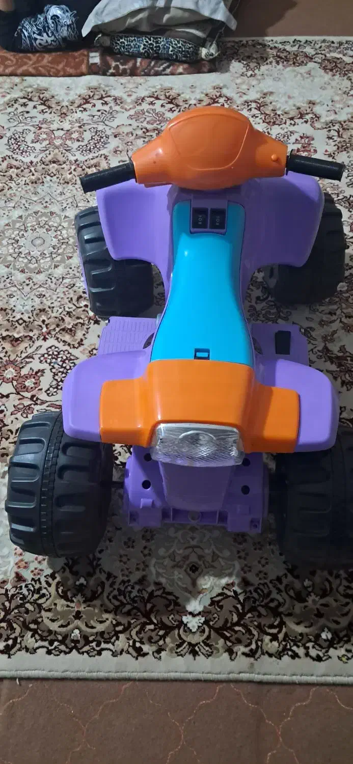 اسباب بازی|اسباب‌بازی بچه|خوی, |دیوار