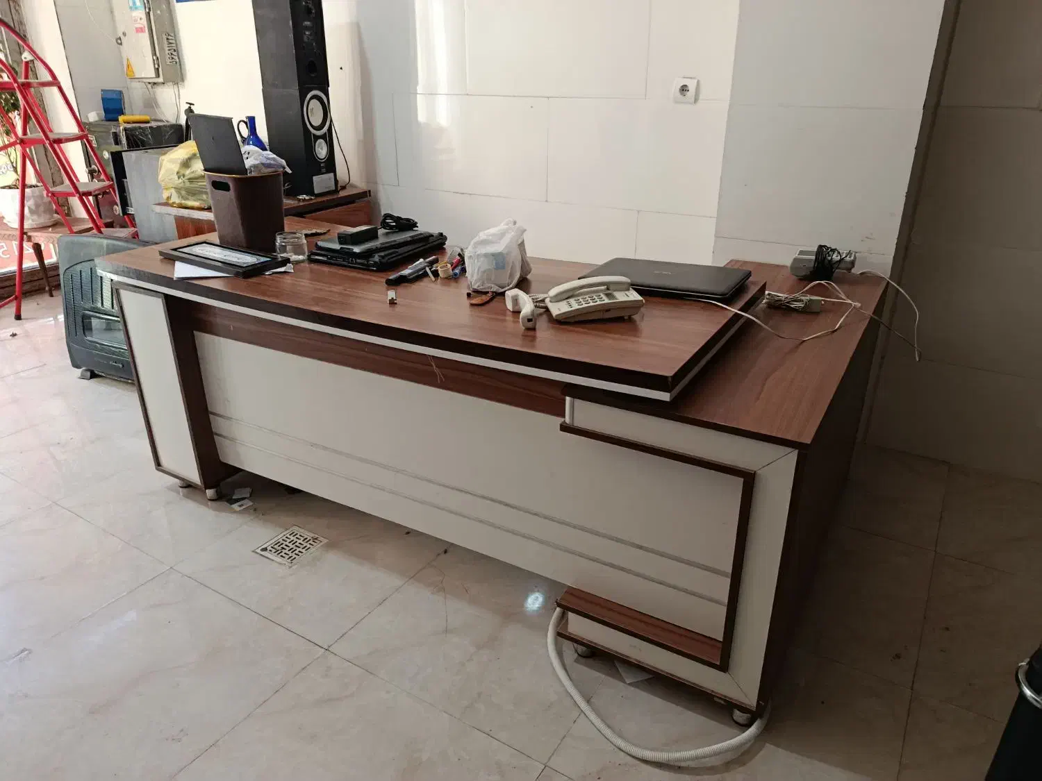 لوازم اداری دفتر کار ،املاک.|مبلمان اداری|رباط‌کریم, نصیرشهر|دیوار