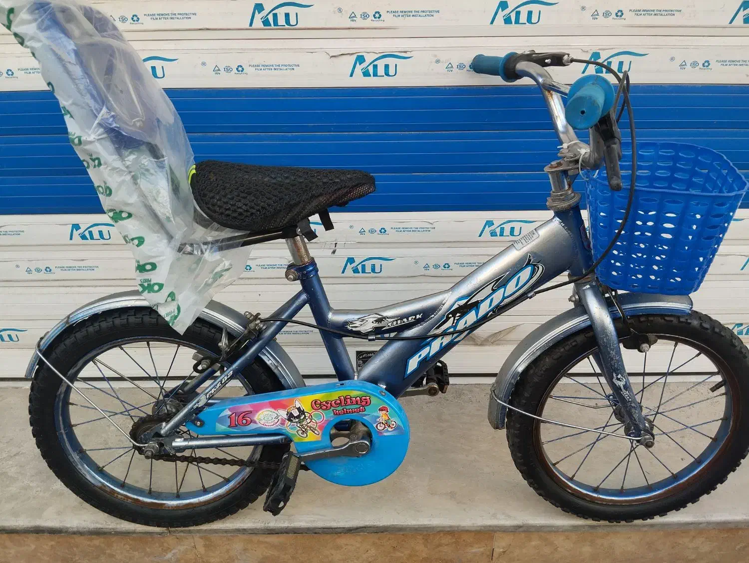 دوچرخه رنگ ابی سایز 16|دوچرخه، اسکیت، اسکوتر|قم, شهرک امام حسین|دیوار