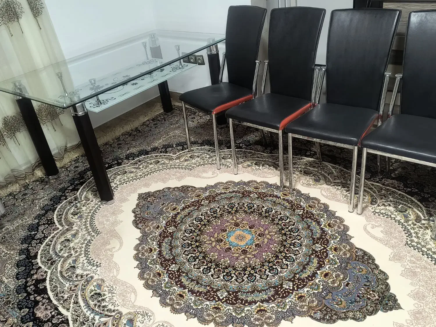 میز نهار خوری|میز و صندلی غذاخوری|سنندج, |دیوار