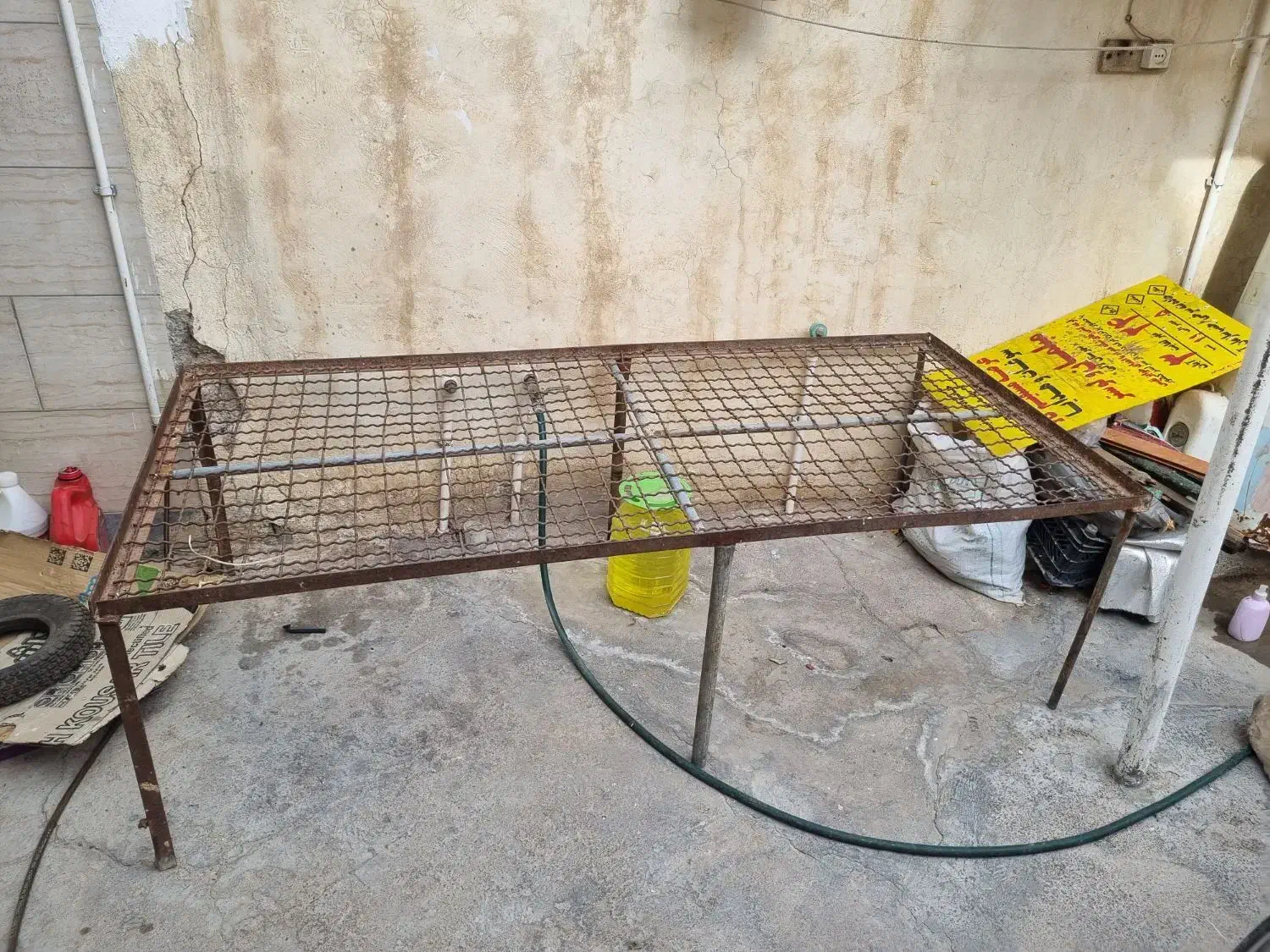 تخت خواب بیرونی|تخت و سرویس خواب|لالی, |دیوار