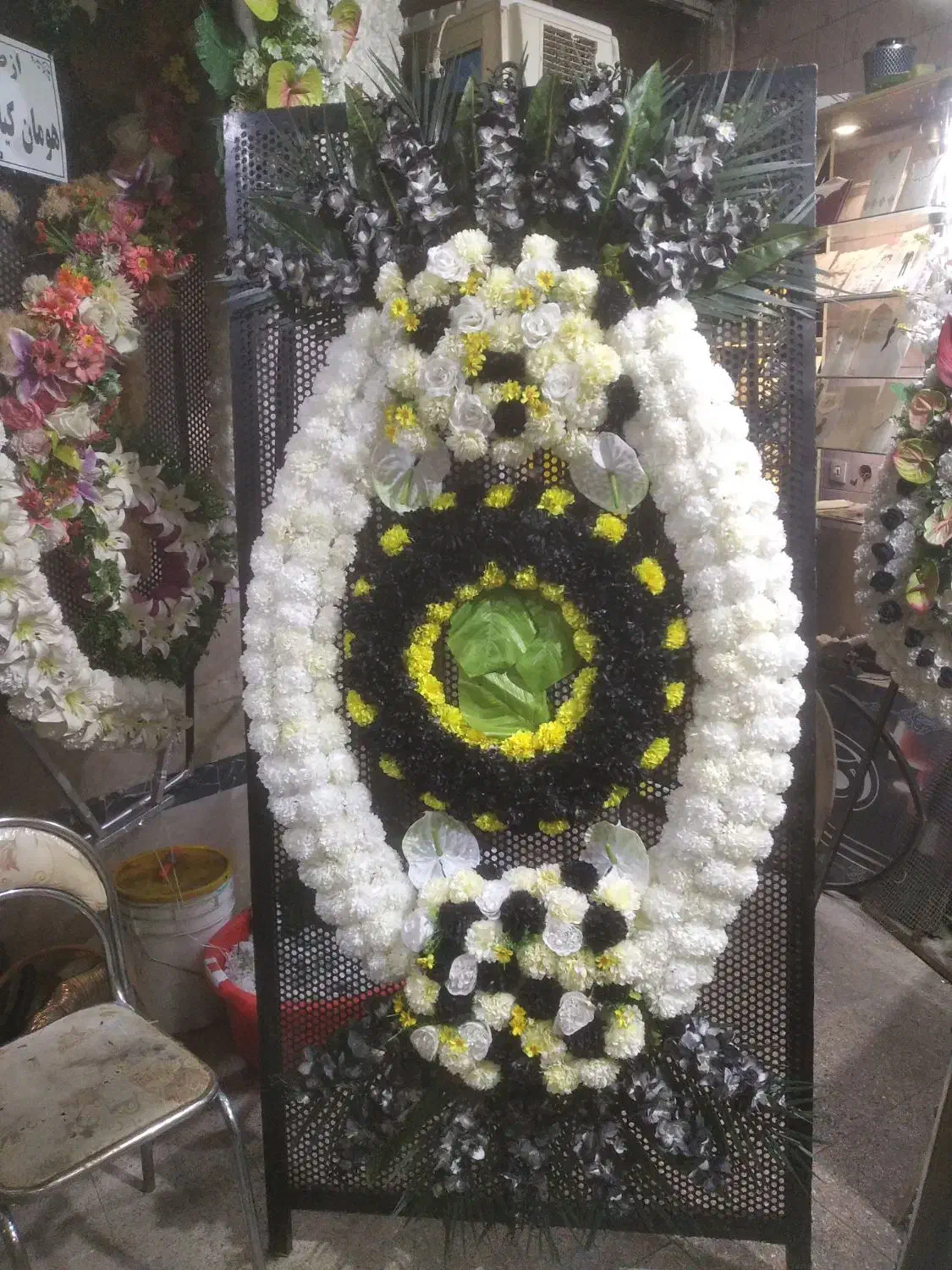 تاج گل ترحیم باحمل و نقل رایگان وفروش تاج گل طبیعی|خدمات پذیرایی، مراسم|تبریز, |دیوار