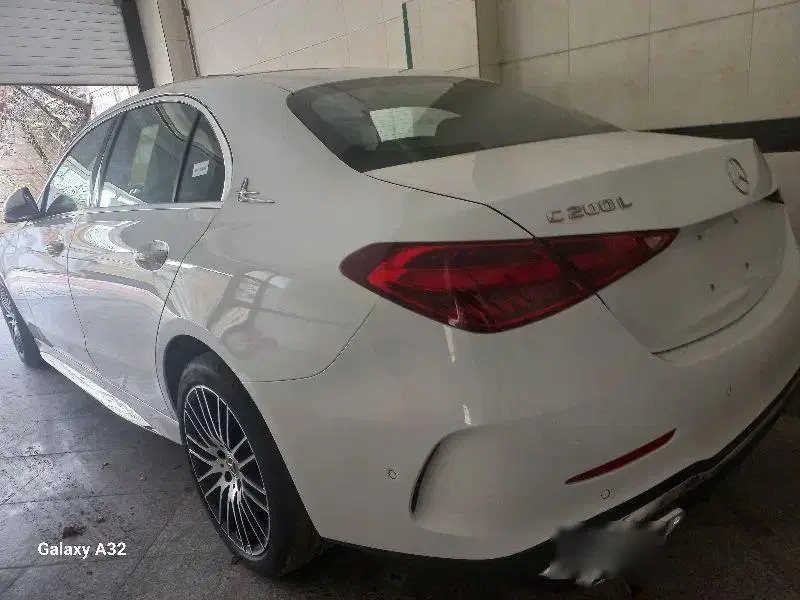 بنز c200 سفید خشک ۲۰۲۵ با گرمکن صندلی|خودرو سواری و وانت|تهران, شهرک غرب|دیوار