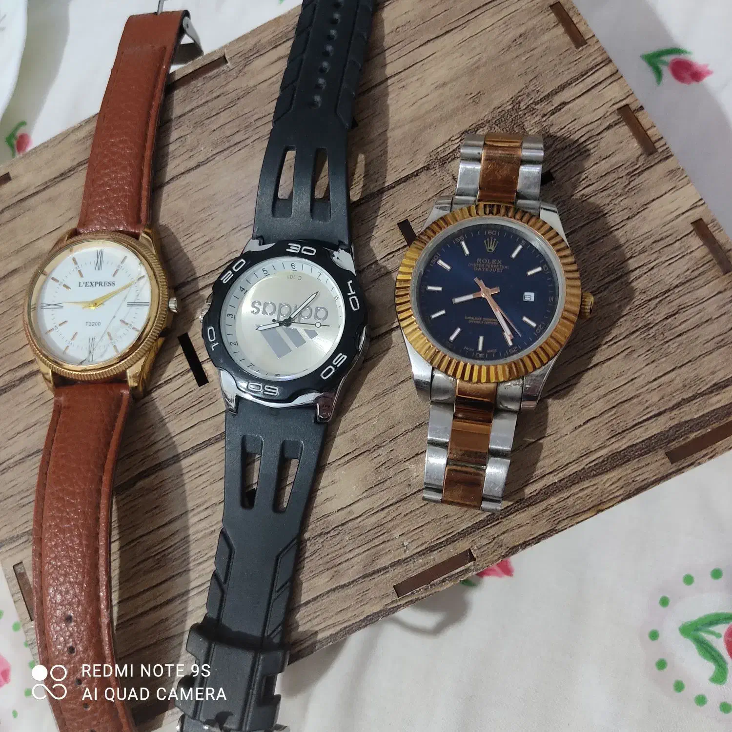 همه ساعتها باهم ۹۵۰تومن یکجا|ساعت|تهران, نازی‌آباد|دیوار