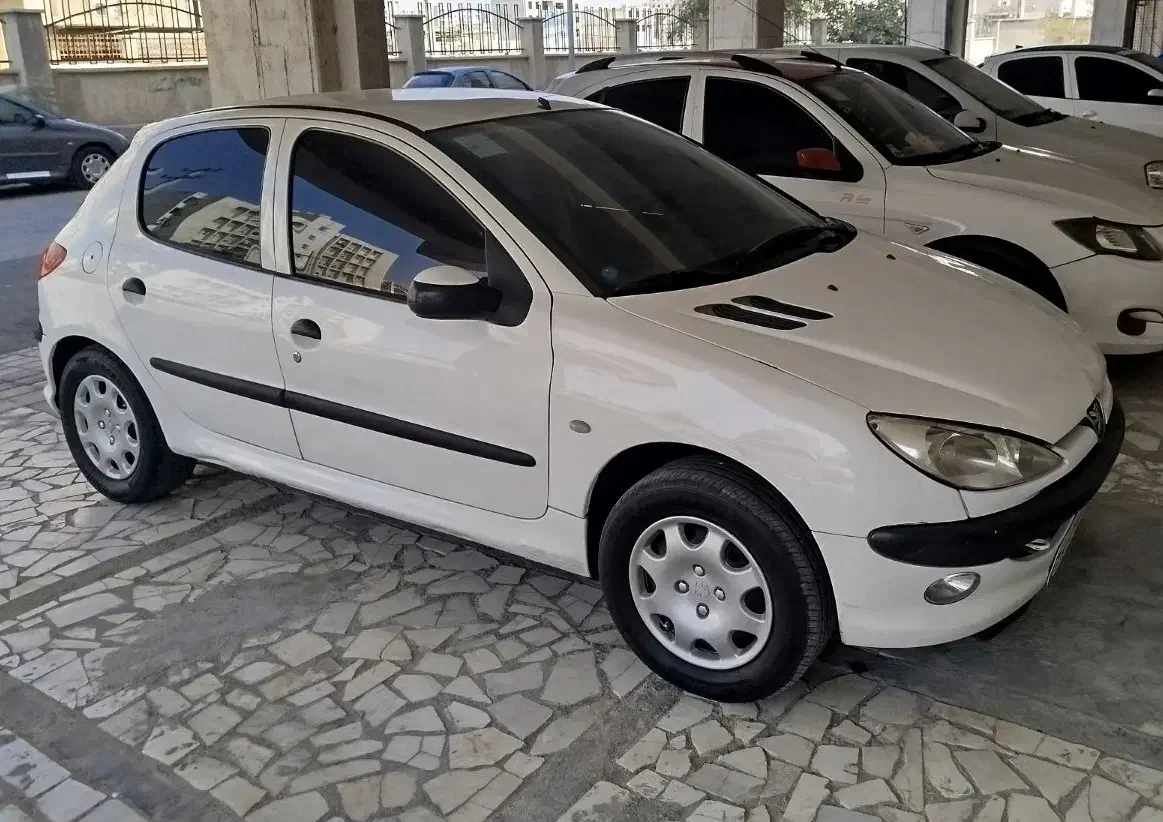 پژو۲۰۶تیپ۲مدل۹۶ کم کار|خودرو سواری و وانت|بندرعباس, |دیوار