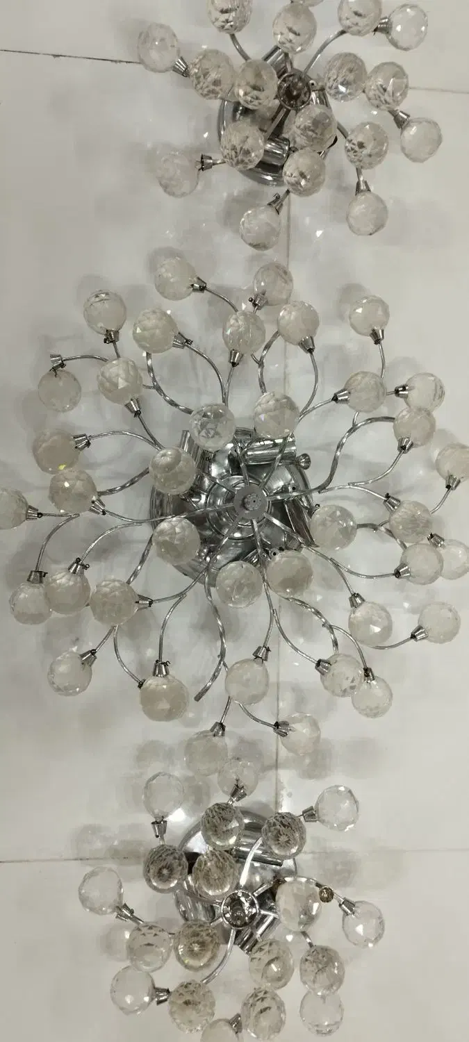 لوستر سقفی یک عدد بزرگ و دو عدد کوچک|لوستر و چراغ آویز|اهواز, فرهنگ شهر|دیوار