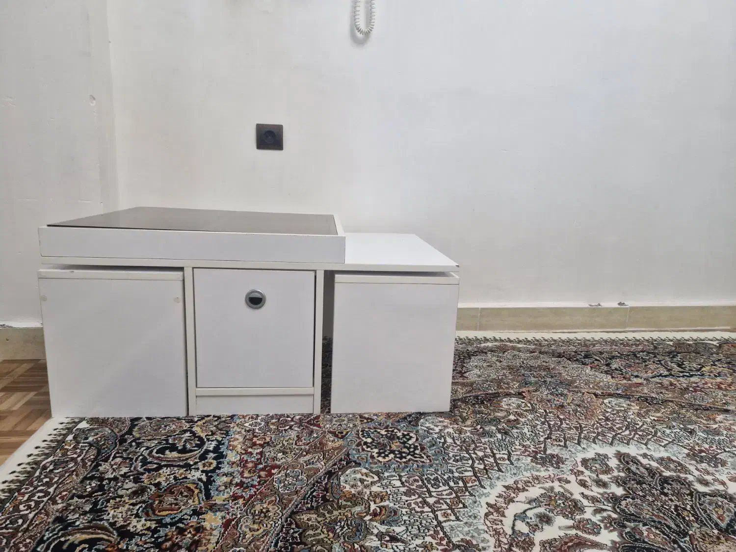 جلو مبلی ومیز عسلی|مبلمان خانگی و میز عسلی|سیاهکل, |دیوار