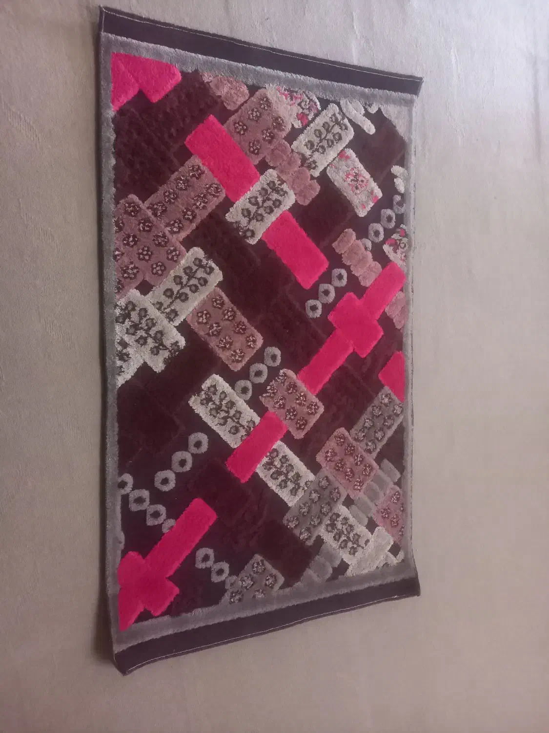 قالیچه|فرش|سبزوار, باهنر|دیوار