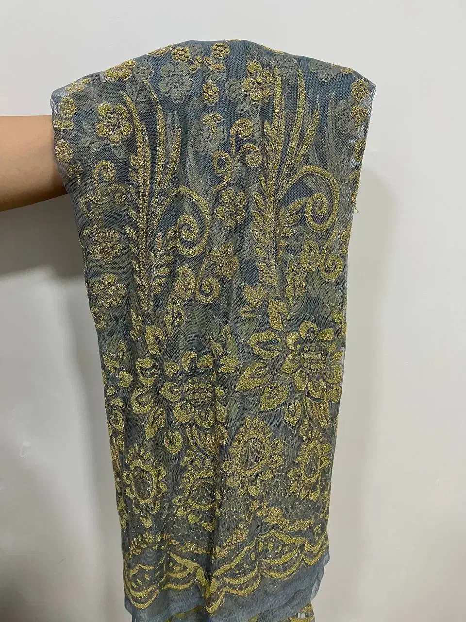 کراسی کردی|لباس|پیرانشهر, |دیوار