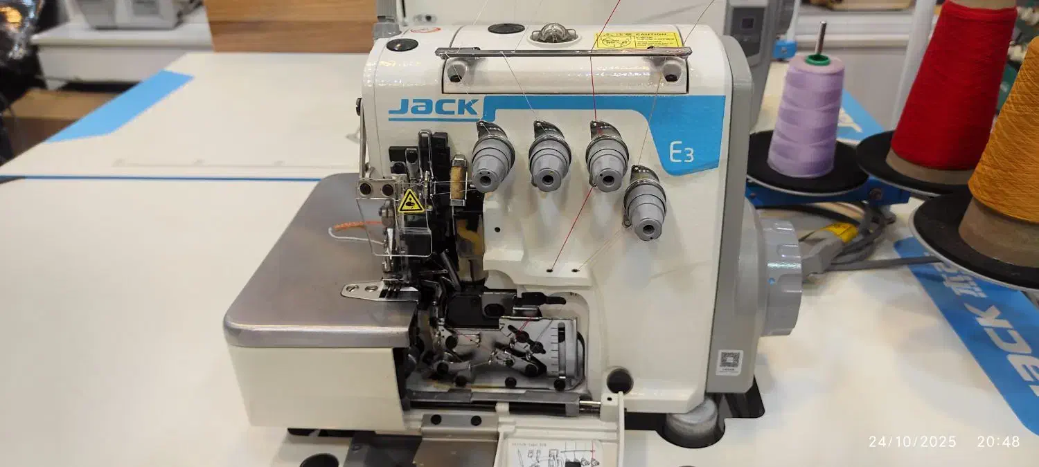 سردوز پنج نخ e3|چرخ خیاطی و ریسندگی|رشت, حسین آباد|دیوار