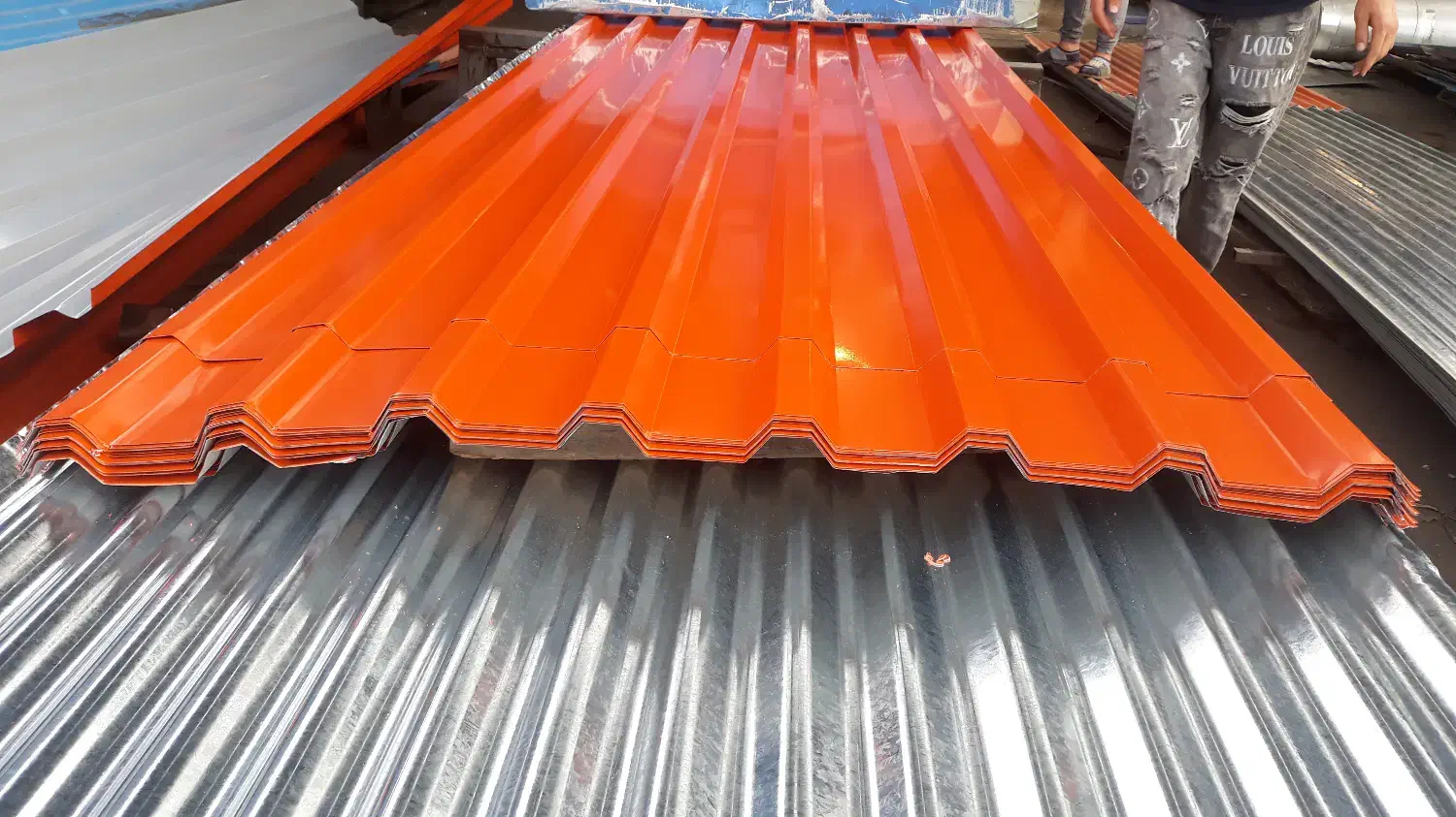 ورق شیروانی ورق سقفی گالوانیزه|مصالح و تجهیزات ساختمان|تهران, خاوران|دیوار