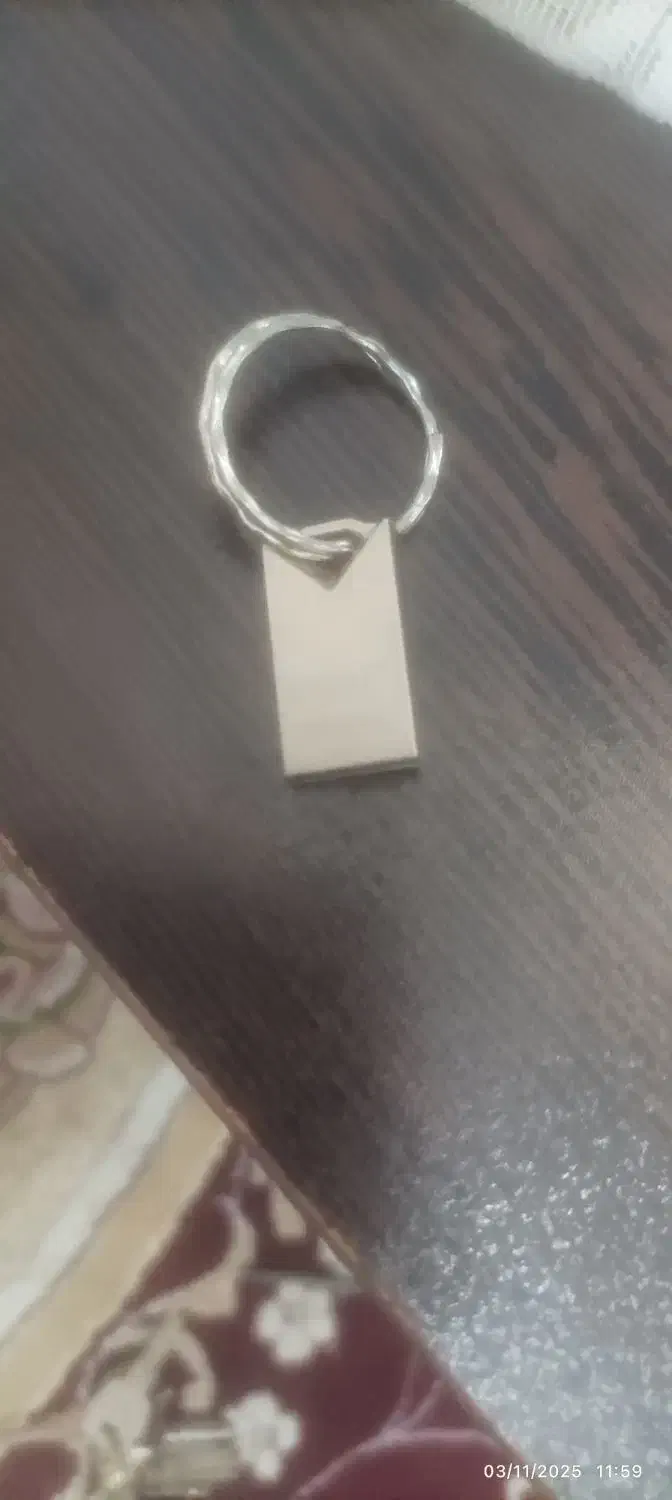 فلش مموری32GB تمام استیل درحد نو باگارانتی|لوازم جانبی موبایل و تبلت|قم, علی آباد سعدگان|دیوار