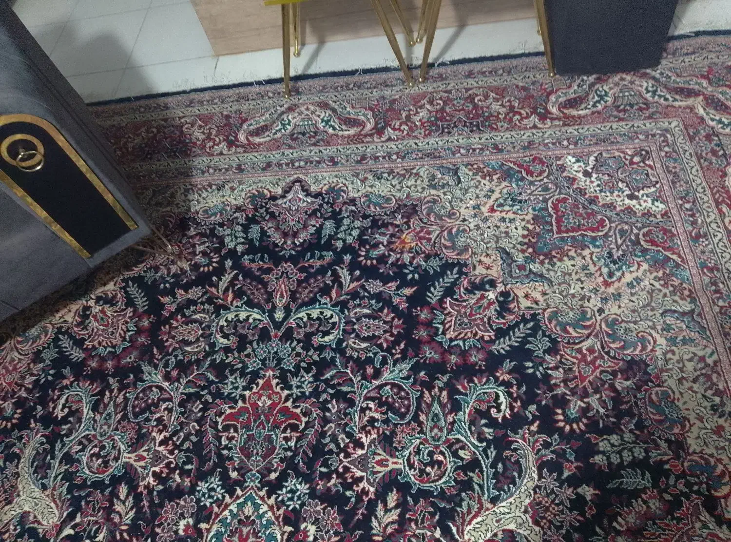 فرش دوازده متری|فرش|پرند, فاز ۵|دیوار