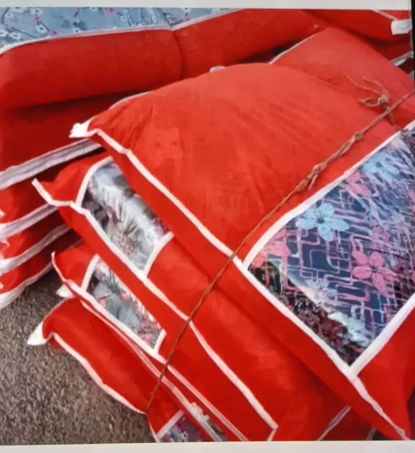 تشک وبالش زیر قیمت|رختخواب، بالش، پتو|سقز, |دیوار