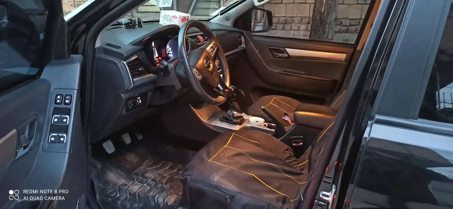 Kmc t8مدل۴۰۲ بی رنگ|خودرو سواری و وانت|کرمانشاه, |دیوار