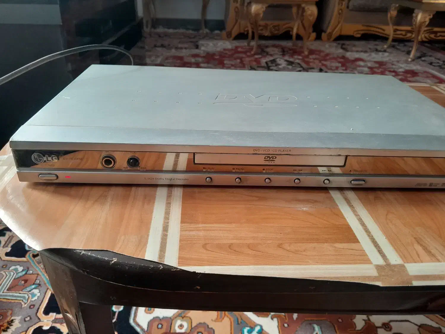 یک دستگاه دیویدی.|پخش‌کننده DVD و ویدیو|تبریز, |دیوار