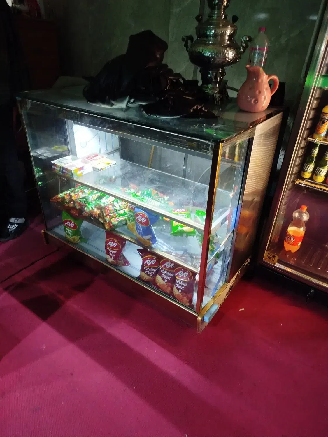 ویترین مغازه، فرساندویچی|فروشگاه و مغازه|تهران, شهرک رضویه|دیوار