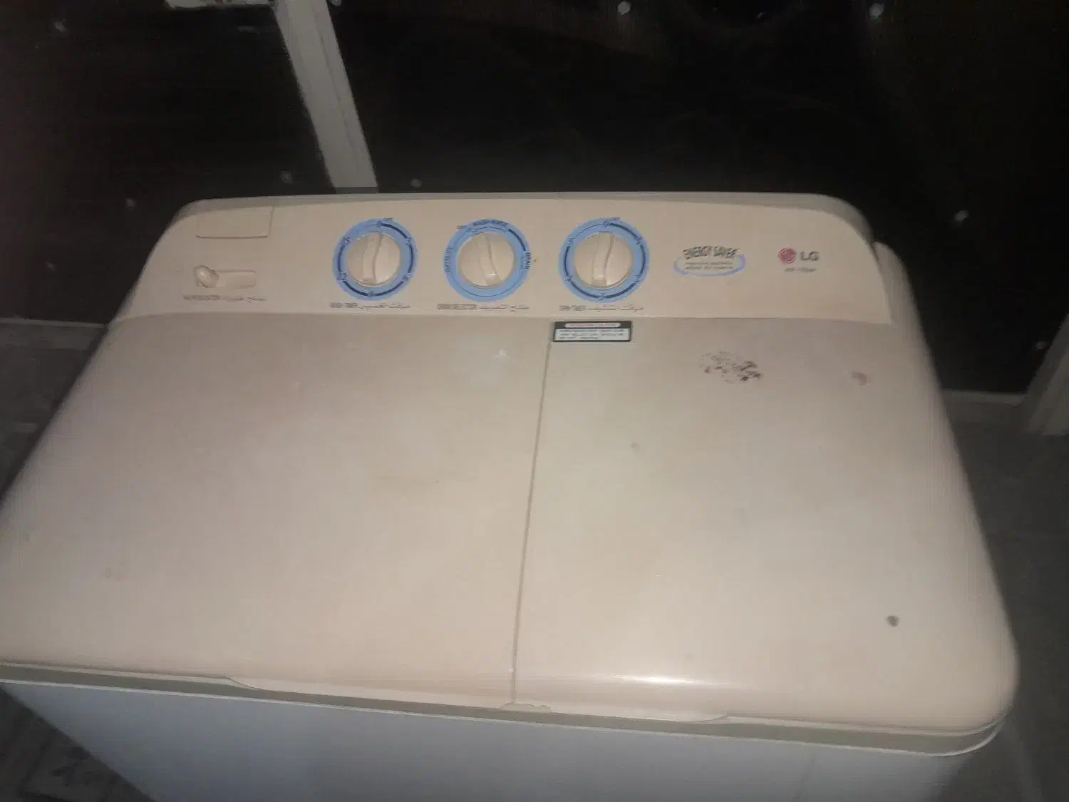 لباسشویی درحدنوتمیز کم کار ال جی|ماشین لباسشویی و خشک‌کن لباس|مشهد, آبکوه|دیوار