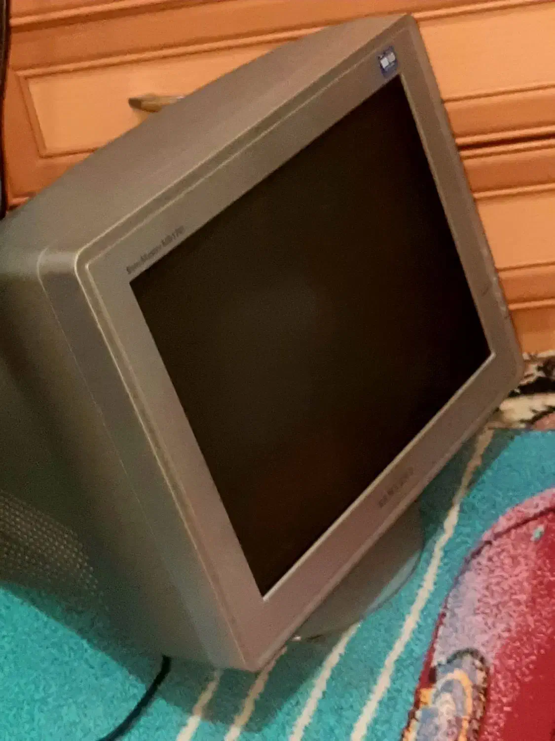 م ا نیتور درحد و سالم|تلویزیون و پروژکتور|گرمسار, |دیوار