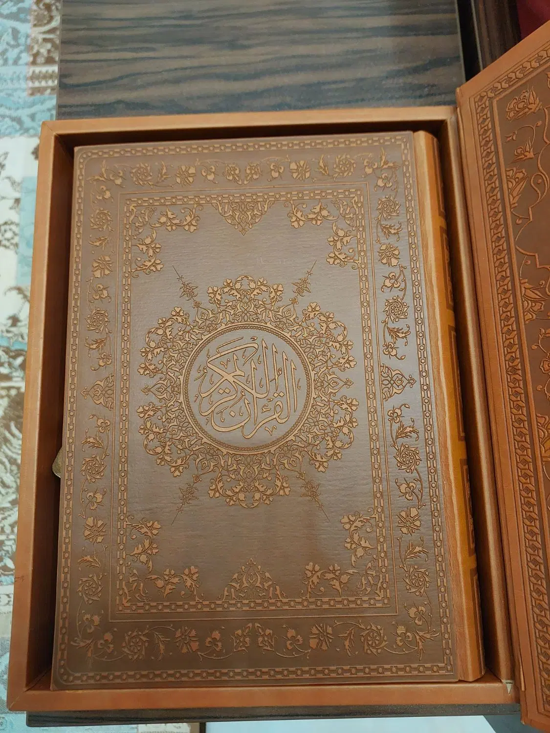 قرآن|کتاب و مجله مذهبی|اصفهان, کلمه خوران|دیوار