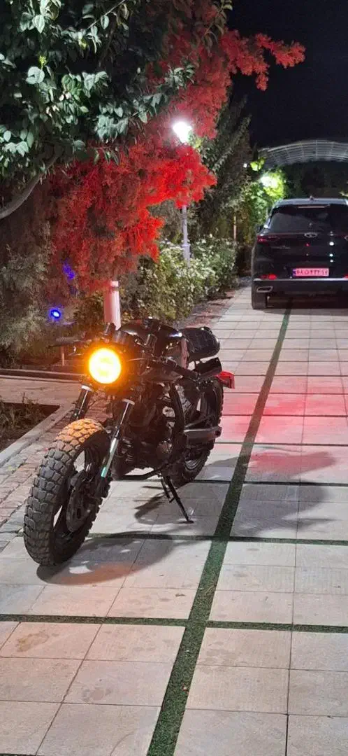 متورسیکلت پیشرو ۲۰۰ سی سی تقویل شده فول کاستوم|موتورسیکلت|اصفهان, آهنگران|دیوار