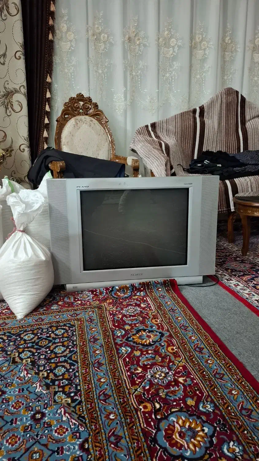 تلویزیون ۲۷ اینچ سامسونگ پلانو|تلویزیون و پروژکتور|اردبیل, |دیوار