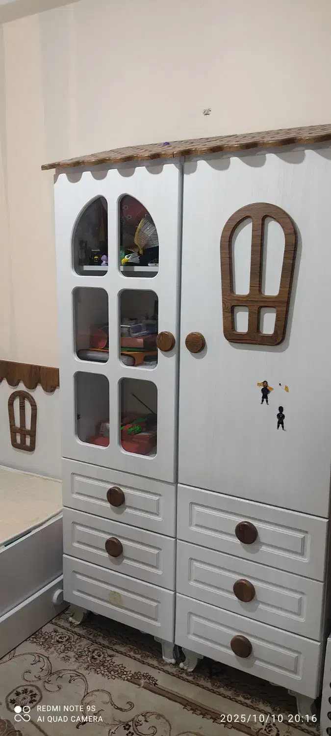 تخت و کمد کودک نوجوان|تخت و سرویس خواب|شهرکرد, |دیوار