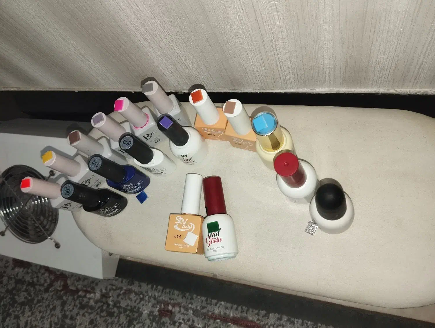 وسایل کاشت ناخن|آرایشی، بهداشتی، درمانی|قم, شاه سید علی|دیوار