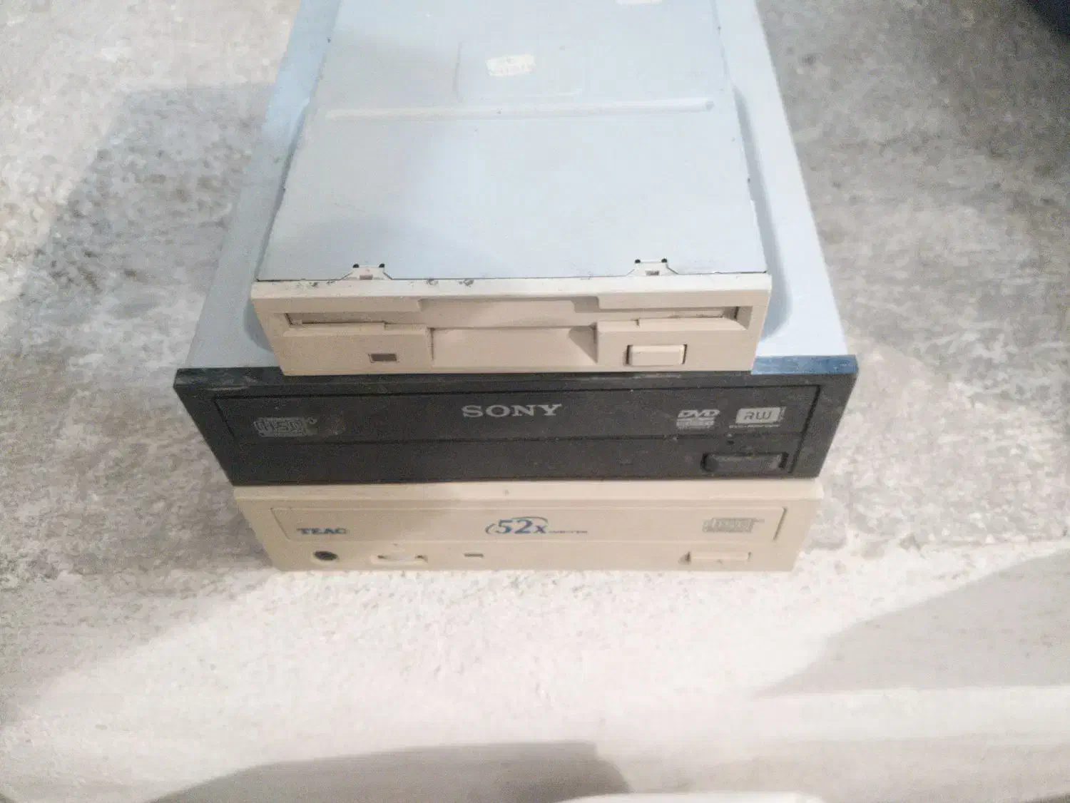 فروش به کمترین قیمت|قطعات و لوازم جانبی رایانه|تهران, مجیدیه|دیوار