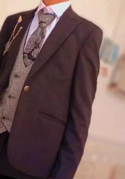 کت شلوار|لباس|شوش, |دیوار