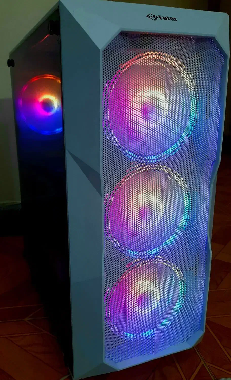 کیس کامپیتور گیمینگ و رندرینگ|رایانه رومیزی|تهران, هفده شهریور|دیوار