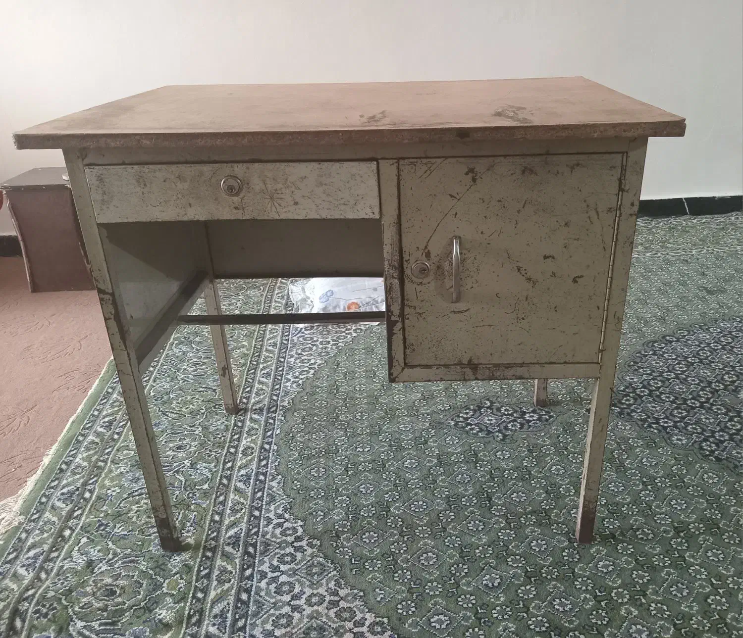 میز|میز تحریر و کامپیوتر|دزفول, |دیوار