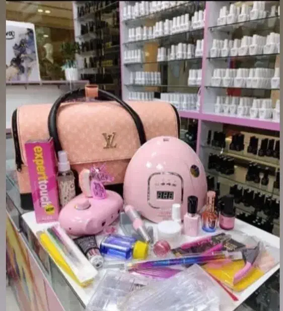 پک لوازم وسایل کاشت ناخن سوهان برقی یووی کیف اموزش|آرایشی، بهداشتی، درمانی|تهران, مسعودیه|دیوار