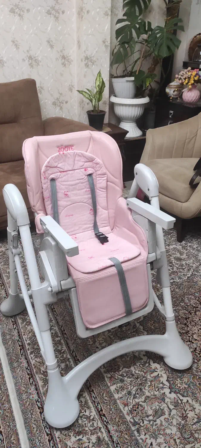 صندلی غذای زویه صورتی|اسباب و اثاث بچه|تهران, سلسبیل جنوبی|دیوار