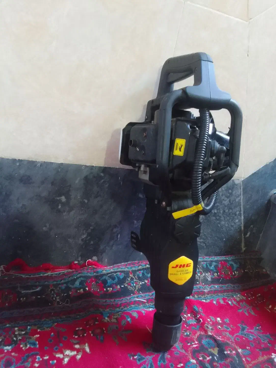 هلتی بنزینی|ابزارآلات|قم, قلعه کامکار|دیوار