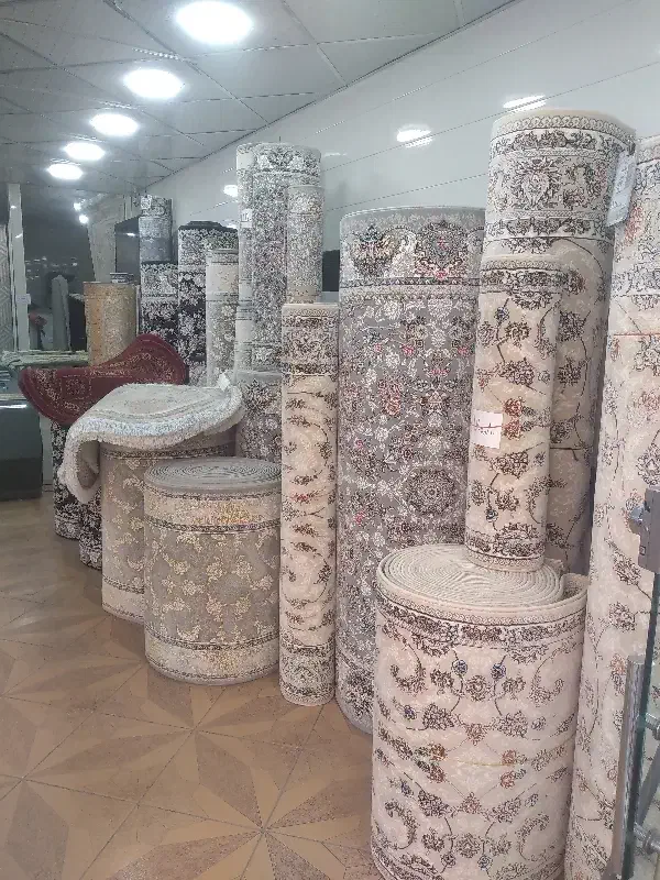 نصب فرش و موکت|خدمات پیشه و مهارت|ملایر, |دیوار